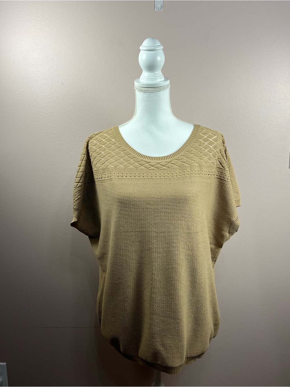 Women's Tan Knit Short-Sleeve Top With Texture